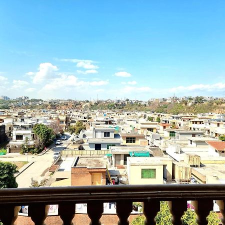 Executive 3 Bedrooms Apartment In Bahria Town Равалпінді Екстер'єр фото