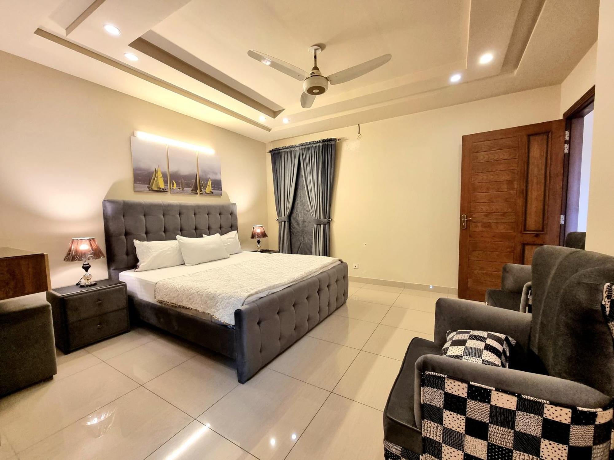 Executive 3 Bedrooms Apartment In Bahria Town Равалпінді Екстер'єр фото