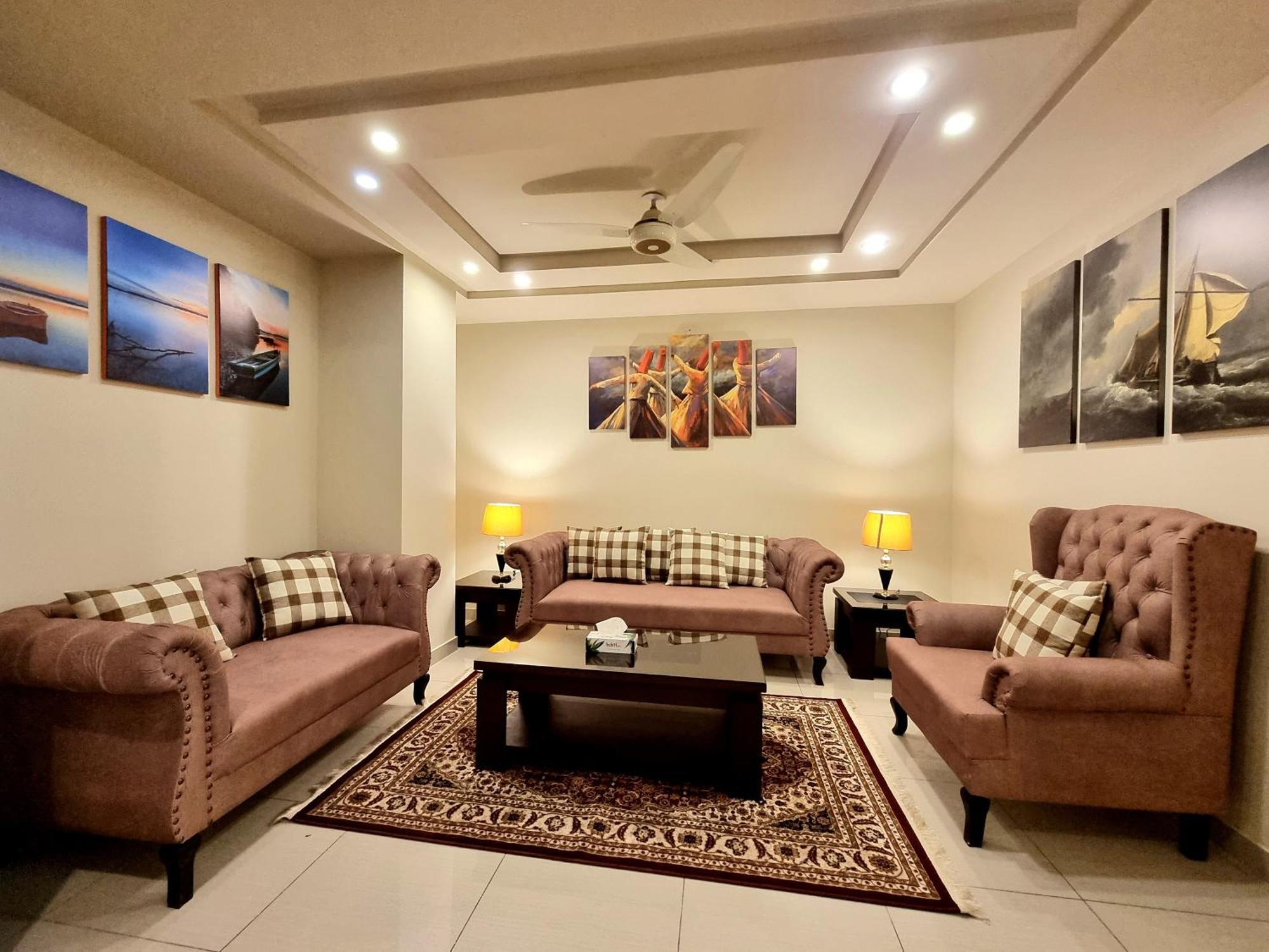 Executive 3 Bedrooms Apartment In Bahria Town Равалпінді Екстер'єр фото